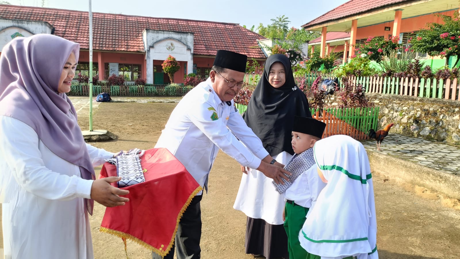 **BERITA TERKINI: Masa Ta`aruf Siswa Madrasah (MATSAMA) MIN 4 Merangin Berlangsung Meriah**